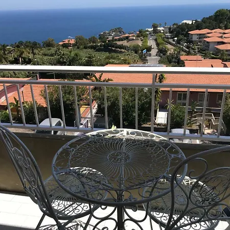Casa Mira *